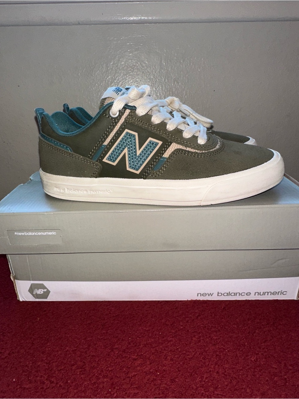 New Balance Kids Olive & Teal Low-Top Sneaker